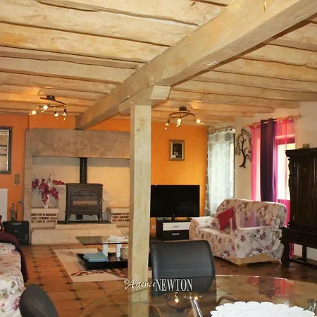 Maison Independante Quercynoise Hébergement de vacances Loubressac